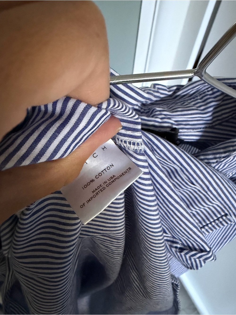 Hatch button down - Picture 4 of 4